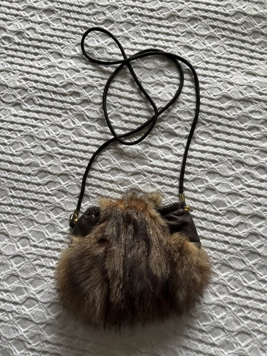 Vintage Mink and Leather small purse - Picture 2 of 2